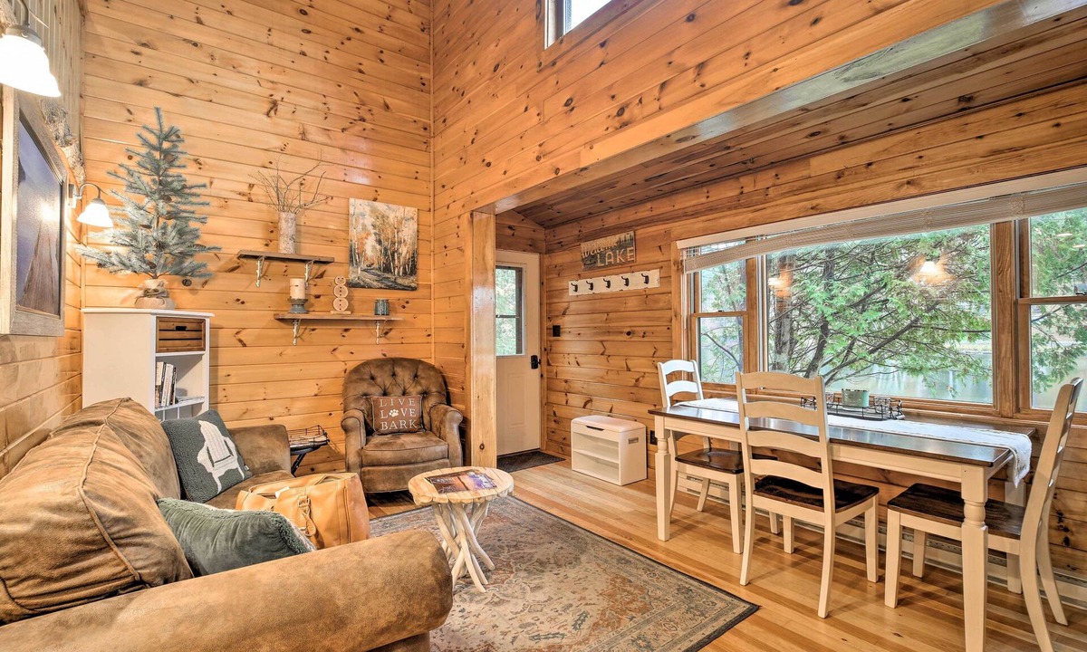 Saranac Lake Cottage | Pet-friendly Adirondack Cabin w/On-site Lake