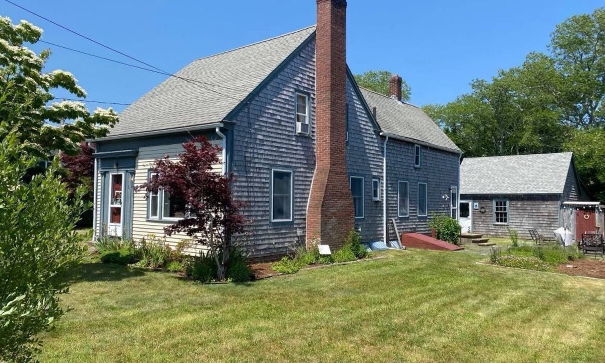 West Harwich House | Pet-Friendly Cape Escape w/Firepit & Beach Access