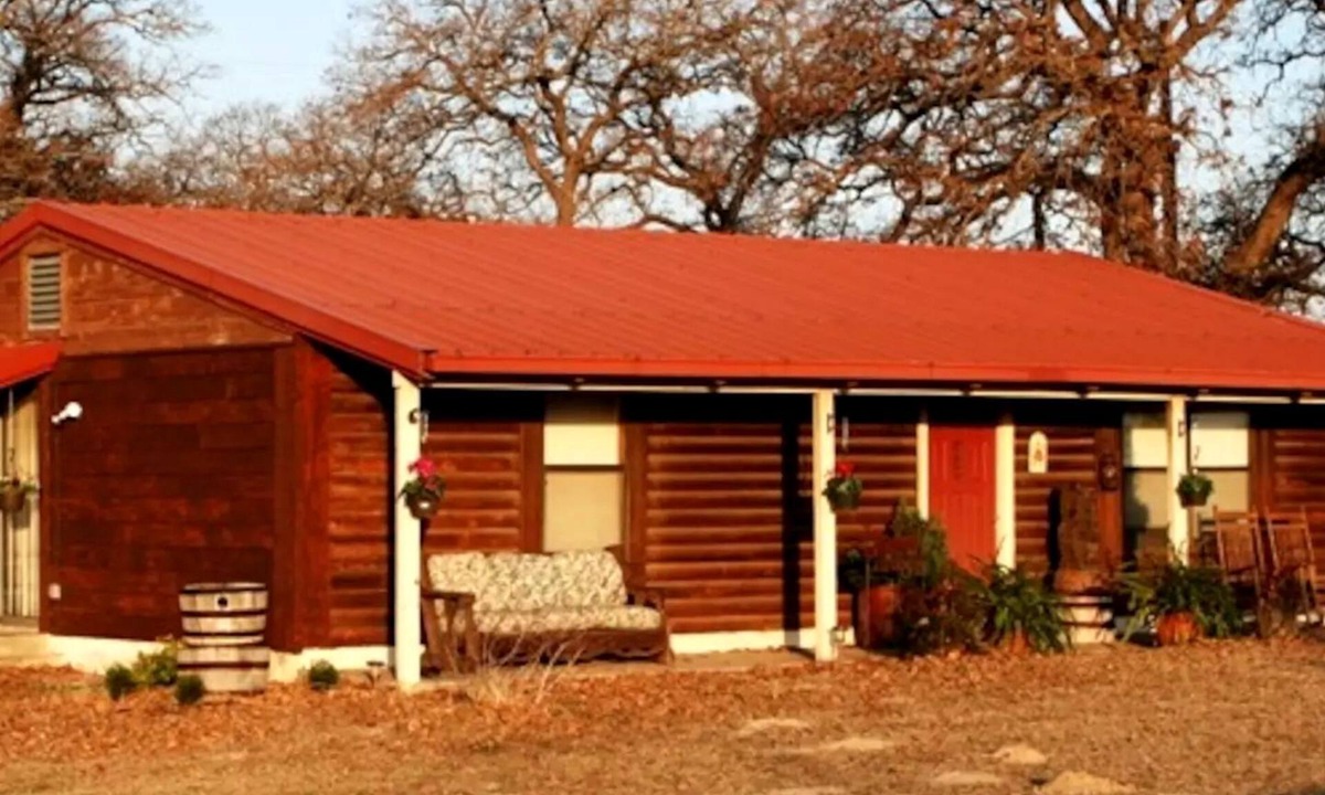 Paige House | Pet-Friendly Getaway with Shared Swimmin Poolnear Austin Texas