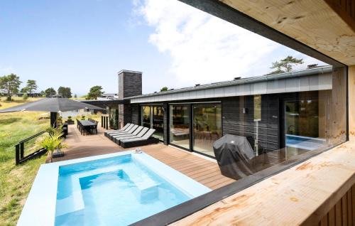 Egsmark Strand House | Pet Friendly Home In Ebeltoft With Sauna