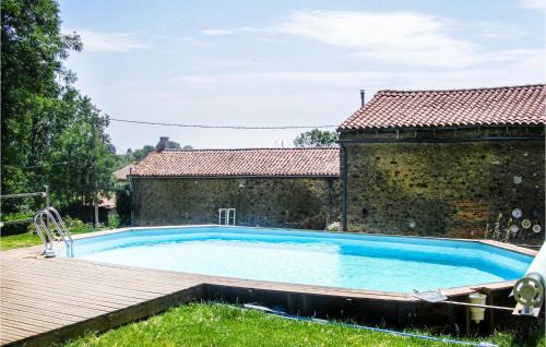 Scille House | Pet Friendly Home In Scillé