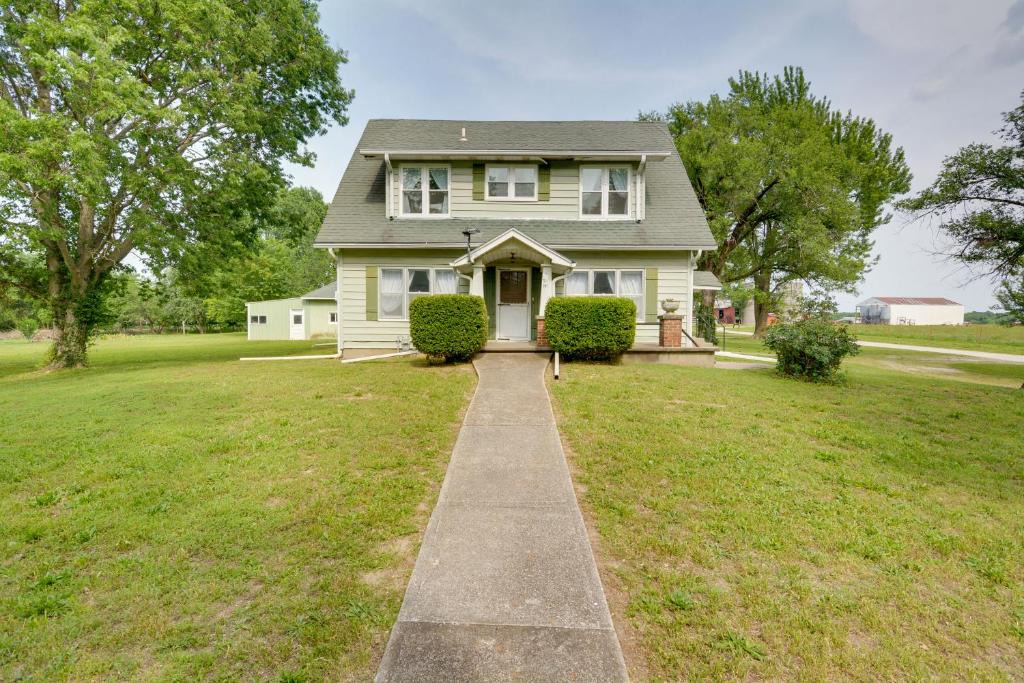 Sheldon House | Pet-Friendly Home: Patio & Yard in Sheldon