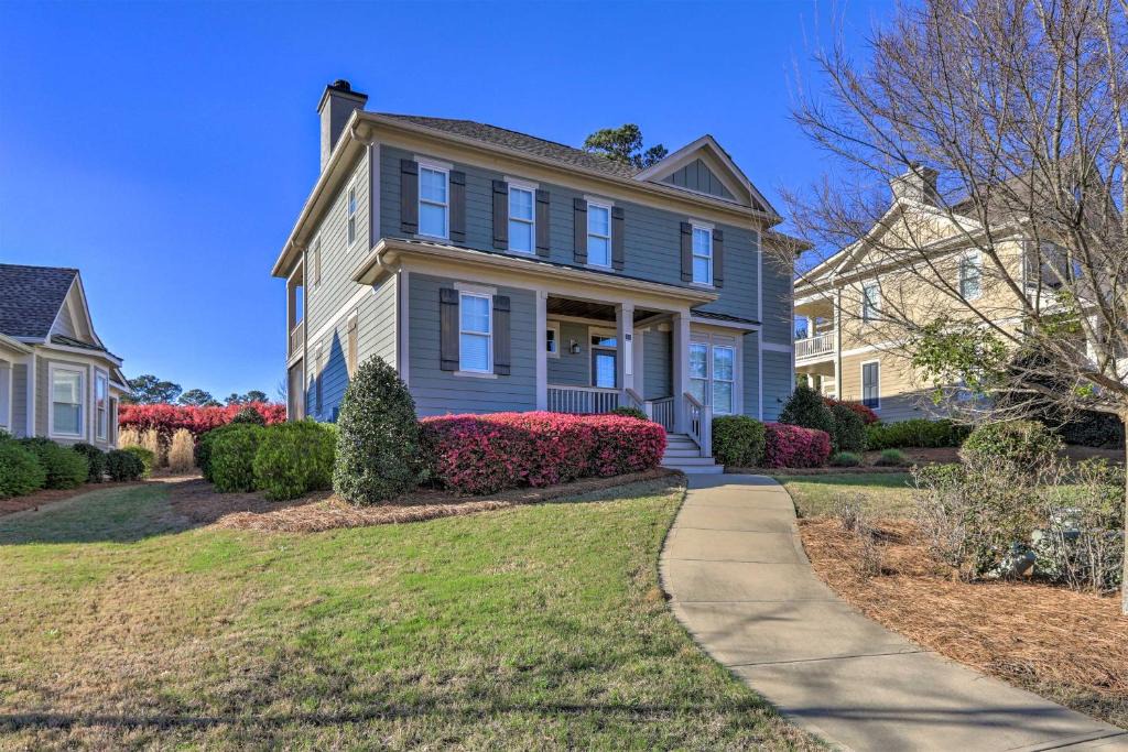 Reynolds Landing House | Pet-Friendly Lake Oconee Home in Gated Community!
