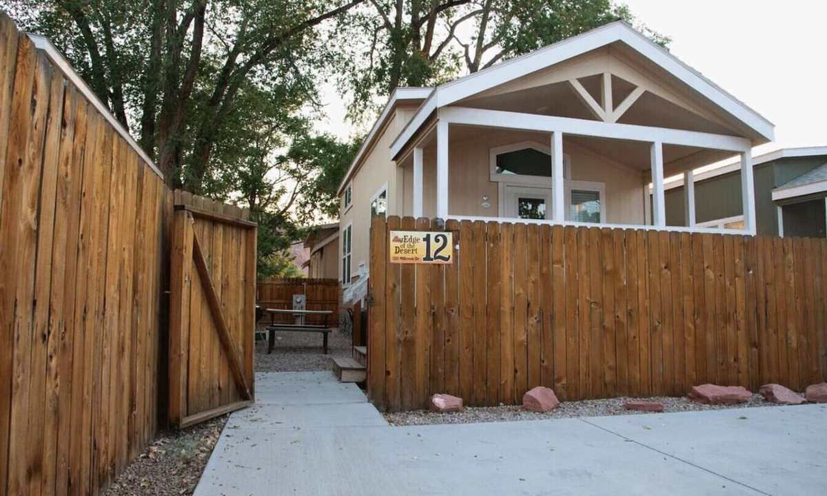 Moab House | Pet-Friendly Moab Tiny Home Near Arches | Sleeps 6 | Private Porch | Slickrock