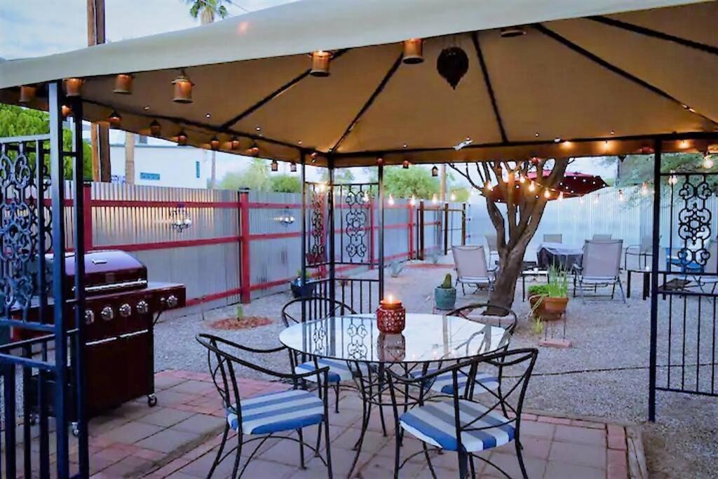 Miramonte House | Pet Friendly - Modern Midtown Home Large Backyard