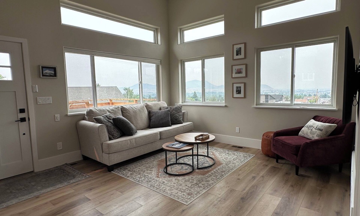 Helena House | Pet-Friendly, Mountain Views, Close to Trails, Fenced Yard, and More!
