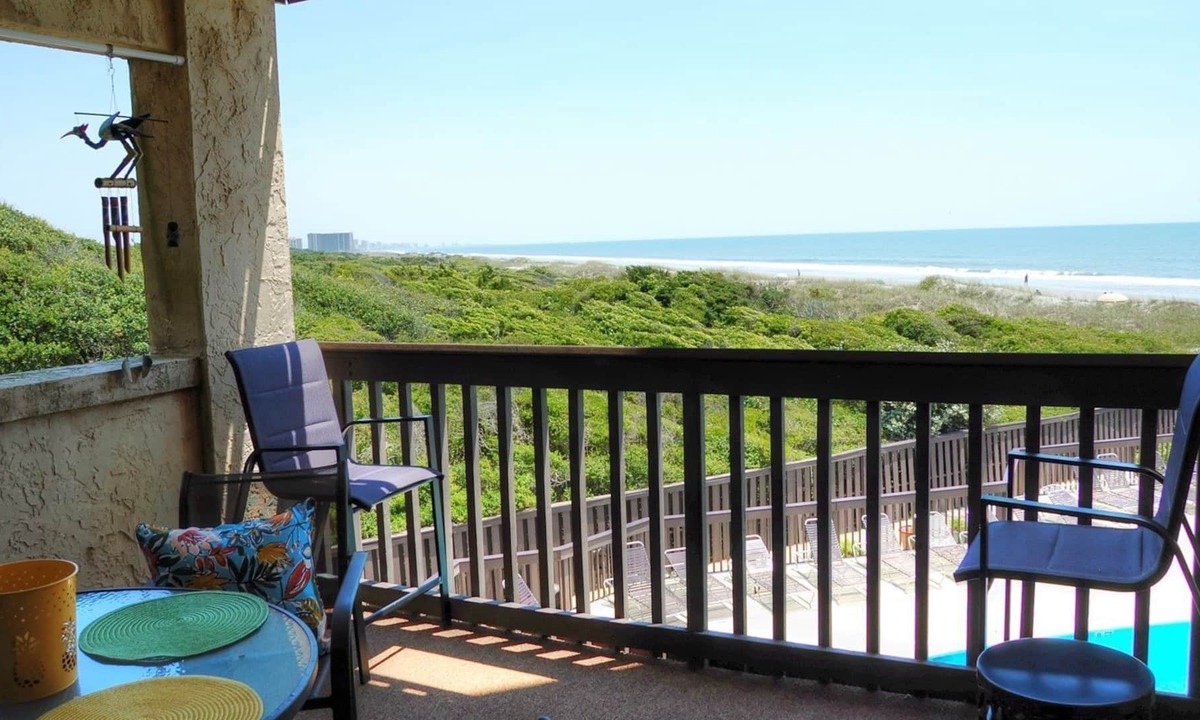 Arcadian Shores Apartment | Pet friendly oceanfront condo in gated community-Lands End 214