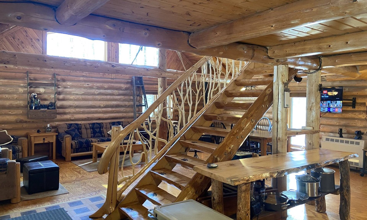 Glidden Cabin | PET FRIENDLY! Off-grid Log Cabin 60 acre Estate w Private Lake & Endless Trails!