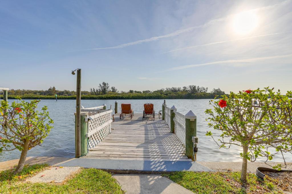 Sunset Reef House | Pet-Friendly Redington Shores Home with On-Site Dock