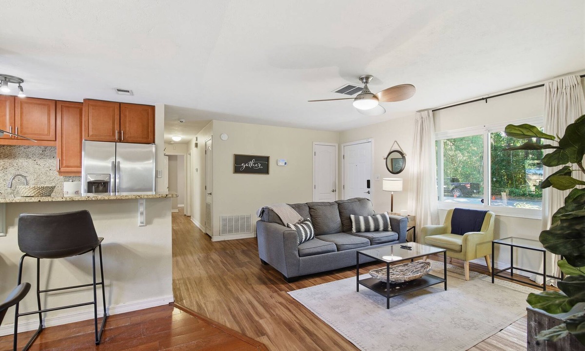 Gainesville House | Pet-Friendly Retreat w/Fenced Yard Near UF