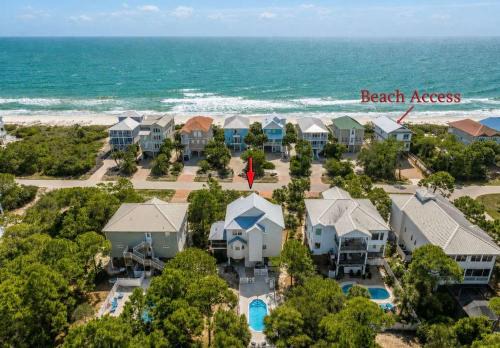 Plantation House | Pet Friendly- St George Island Sleeps 13- Pool