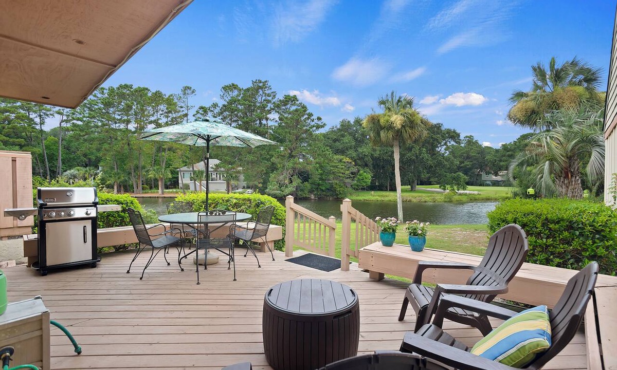 Palmetto Dunes Condo | Pet Friendly -Patio overlooking Lagoon -Near Beach