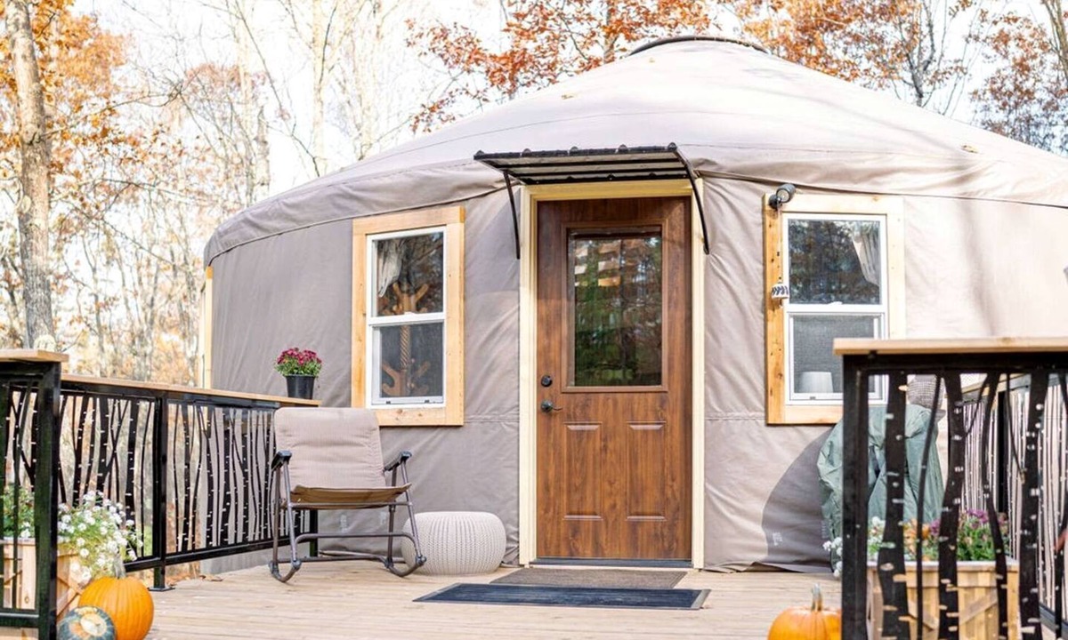 Boulder Junction Cabin | Pet Friendly Yurt with a Shared Sauna House in Northern Wisconsin, Ideal for a Weekend Escape in the Wilderness