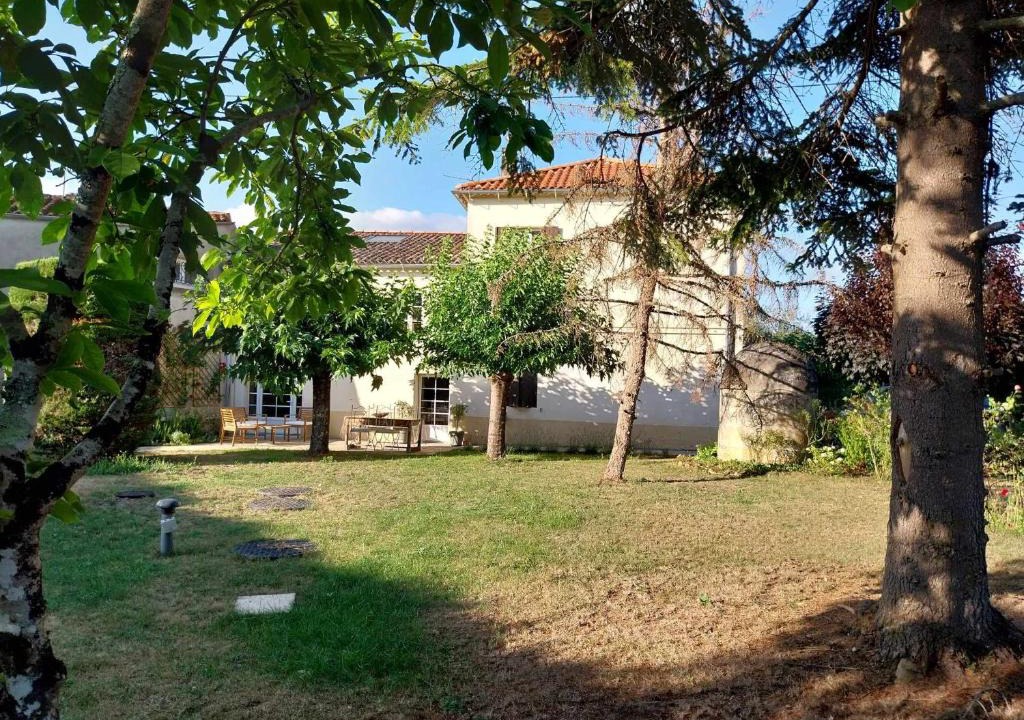 Blasimon House | Petit Est Eco Cottage