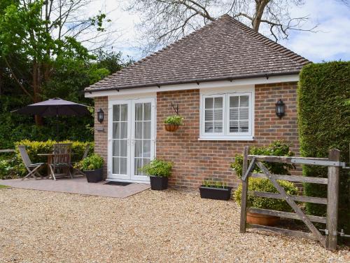 Cuckfield House | Petit Knowle