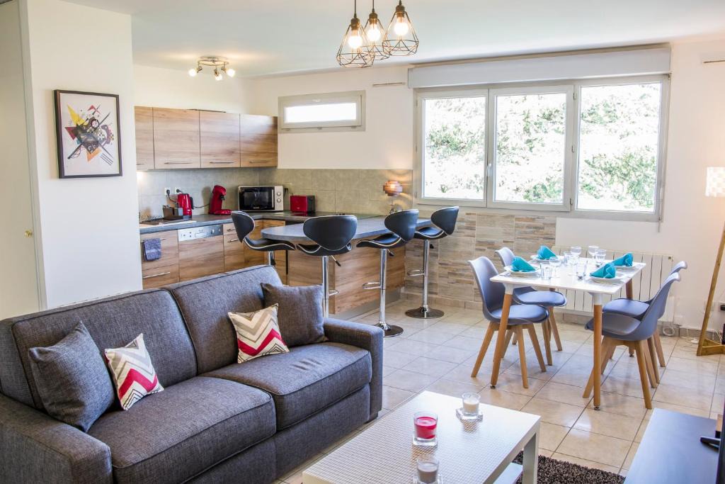 Decines-Charpieu Apartment | Petit nid douillet Décines