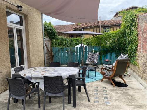 Vic-Fezensac House | Petit paradis