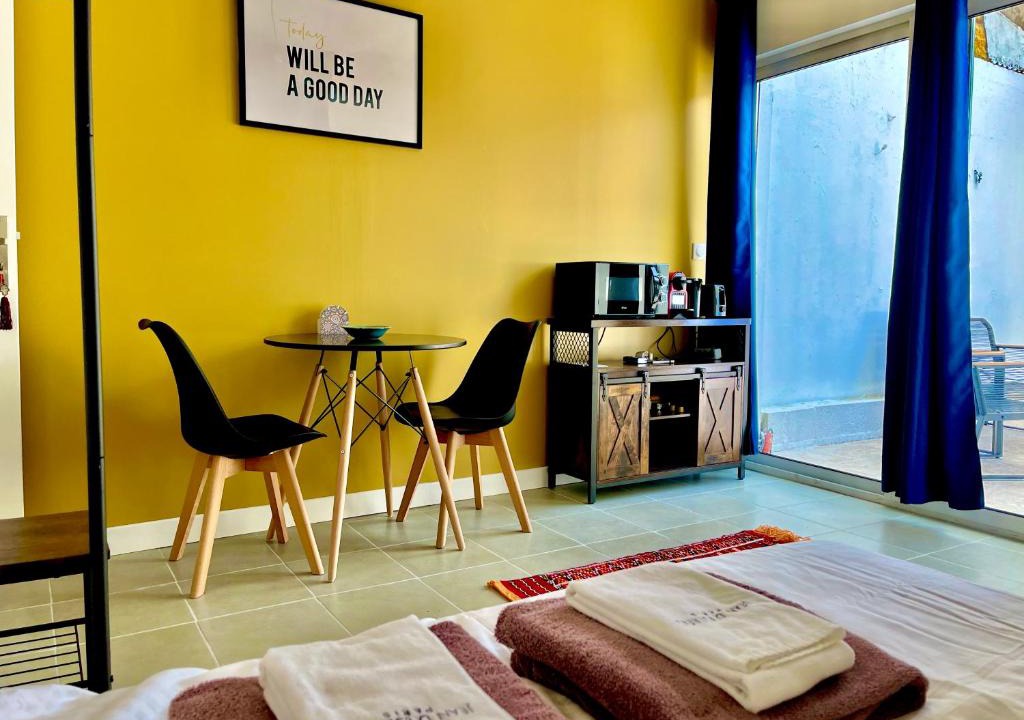 Libourne Apartment | Petite Majorelle