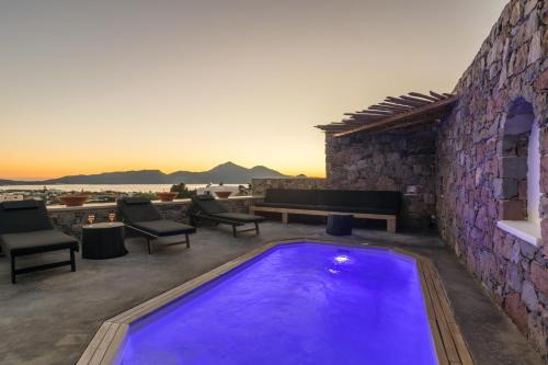 Milos Apartment | Petra Residence Mini Pool Spa