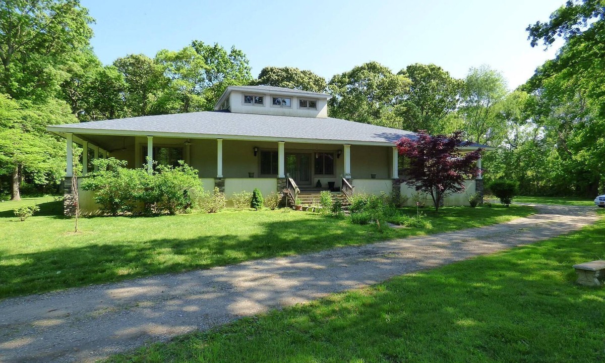 Brookhaven House | PETS WELCOME4 ACRE FRANK LLOYD WRIGHT STYLE MCM HOME NESTLED IN WILD LIFE REFUGE