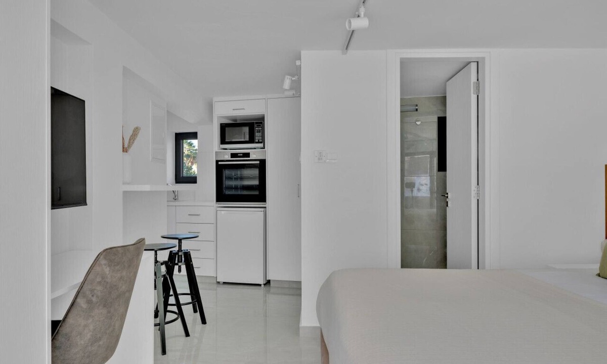 Paphos Apartment | Phaedrus Living: Alkminis Luxury Flat Litore