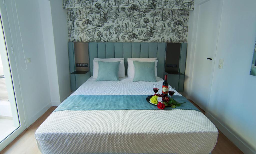 Ampelokipoi Apartment | Phaedrus Living Modern Kriel Suites 204