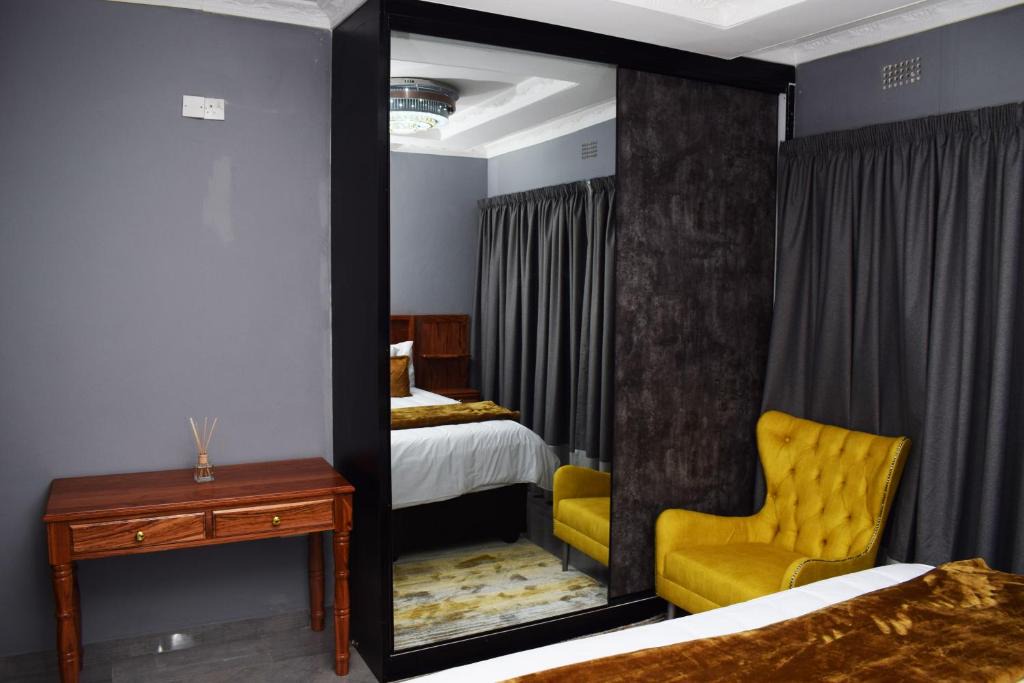 Jwaneng Bed & Breakfast | Phakela Cottages