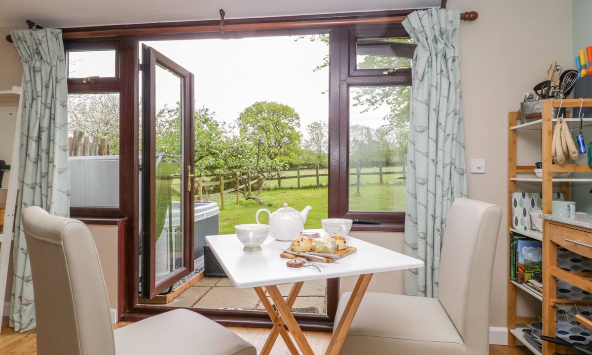 Wimborne Cottage | Pheasant Lodge
