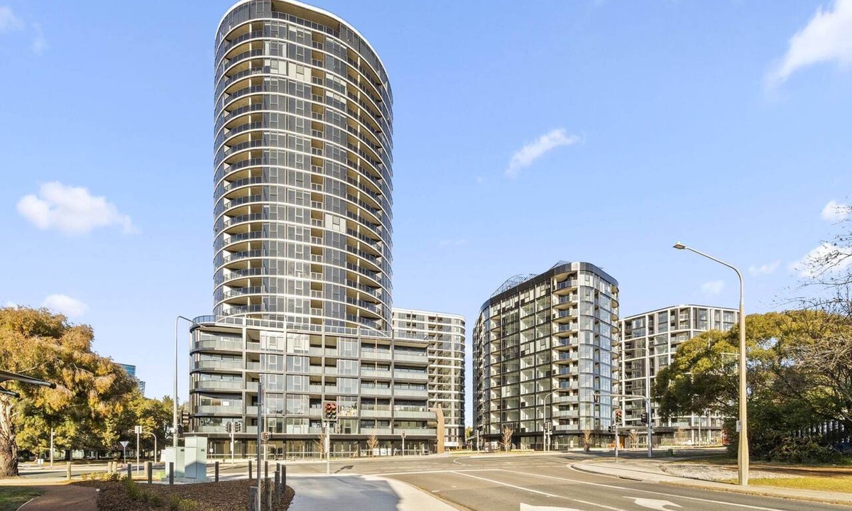 Phillip Apartment | Phillip 2-Bed: Chic Interiors, Amazing Amenities
