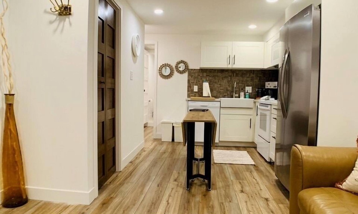 Seattle House | Phinneywood Basement Hideaway - Zoo meets Lake