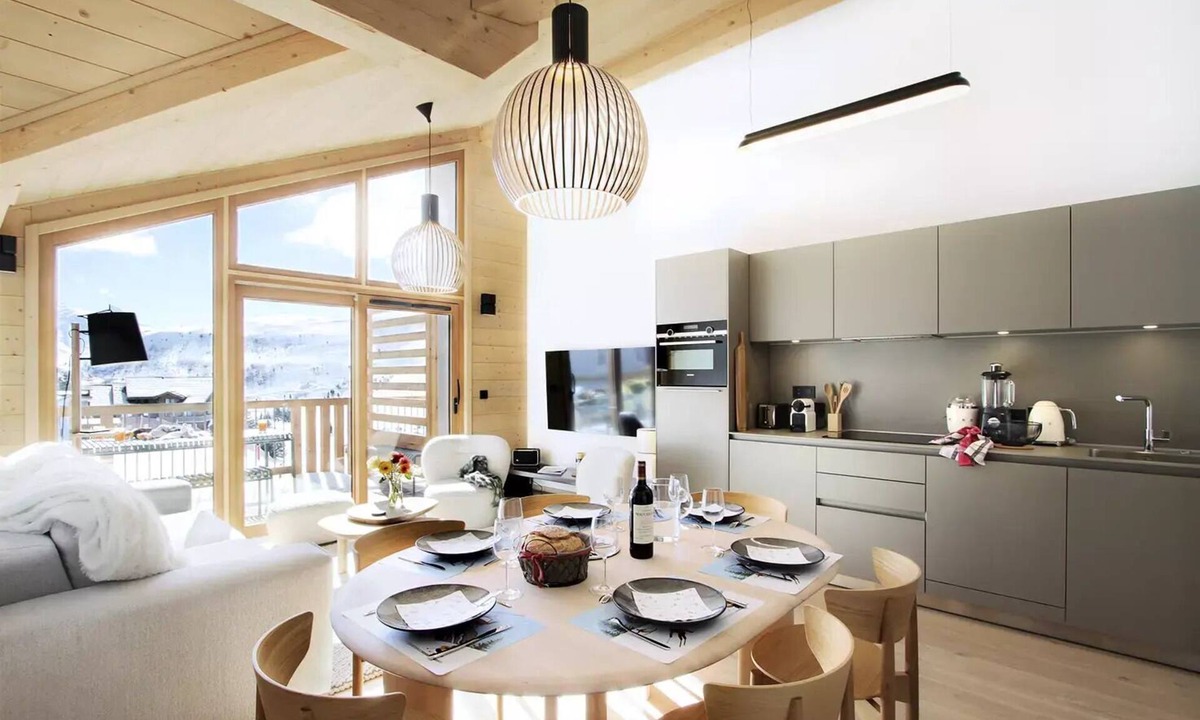 Bergers Apartment | PHOB45 Cozy apartment with exposed beams on the top floor