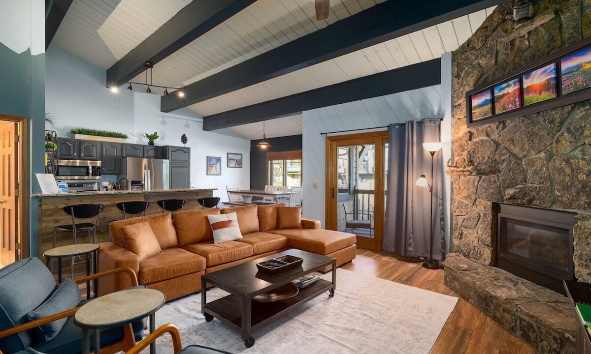 Steamboat Springs House | Phoenix 208 4 Bedroom Townhouse by RedAwning