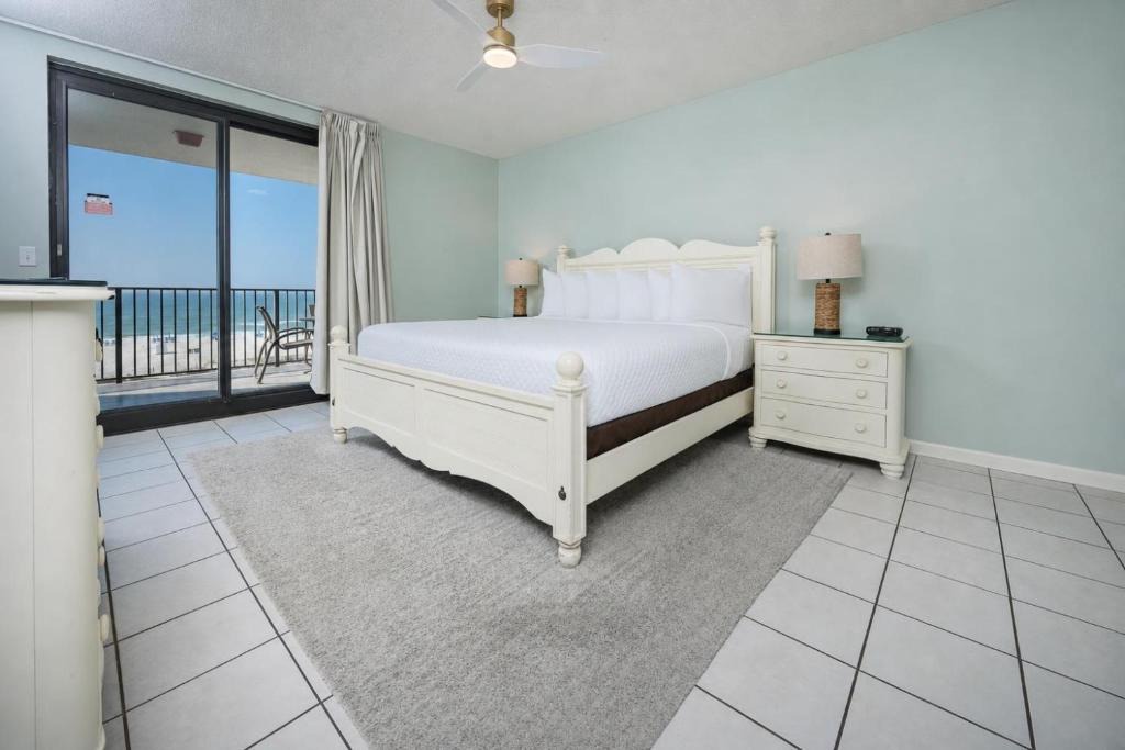 Orange Beach East Apartment | Phoenix X 310
