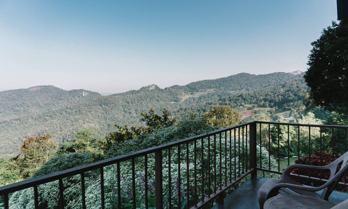 Tap Tao Hotel | Phu Mok Camp