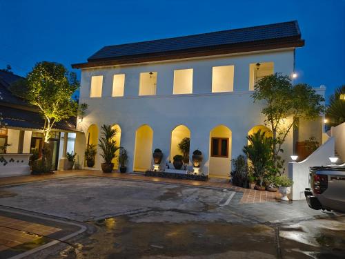 Kantharalak Resort | Phu View Hideaway