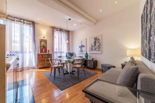 Rione IV Campo Marzio Apartment | Piazza di Spagna Stylish Flat