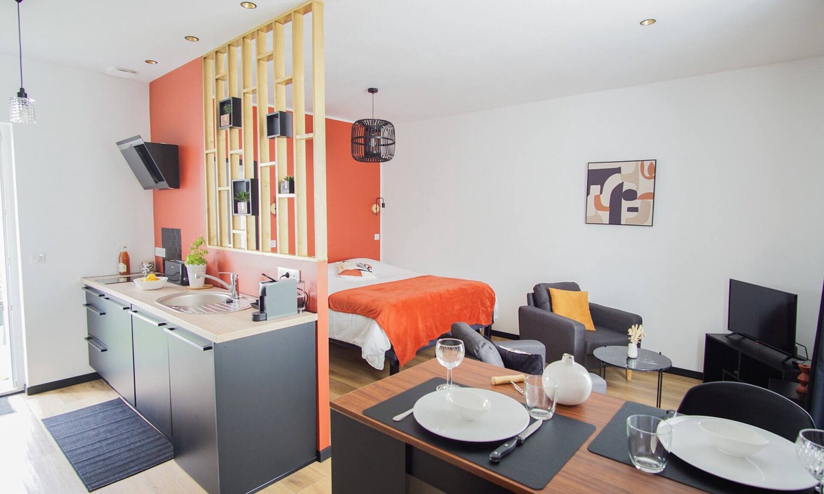 Concarneau Apartment | -PICCO ROSSO- STUDIO AVEC TERRASSE- CONCARNEAU