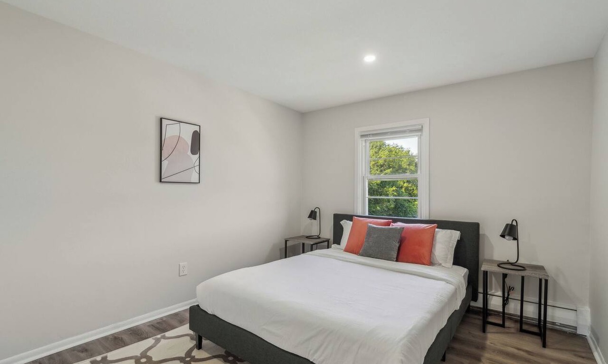 Newark Apartment | Pine Brook 124 I Modern Gem I Free Parking