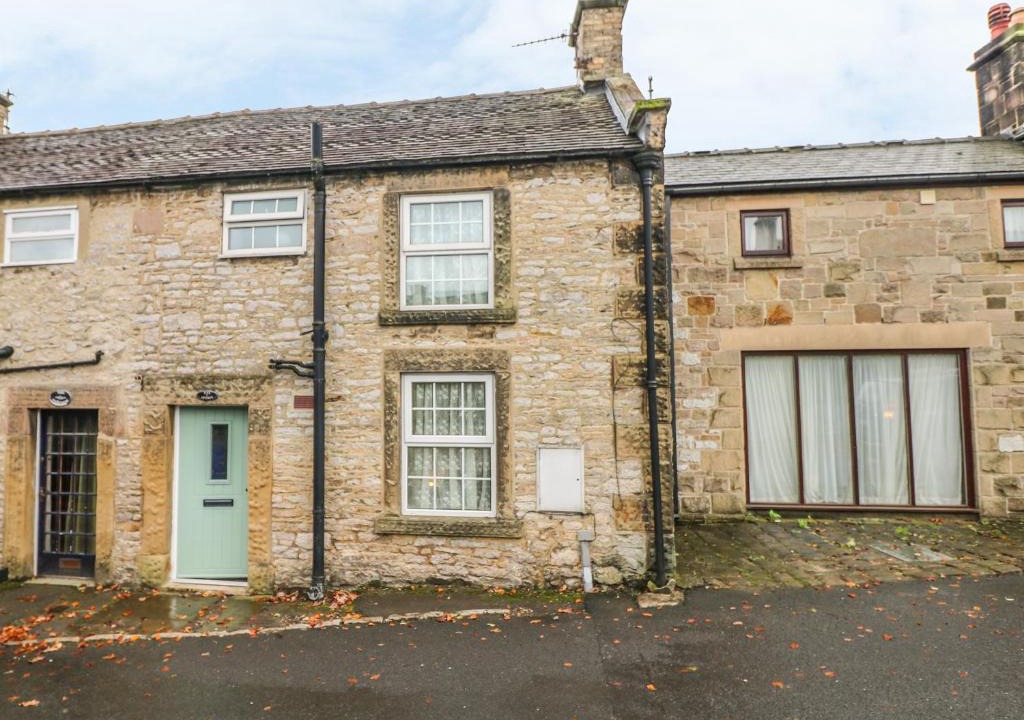 Youlgreave House | Pine Cottage