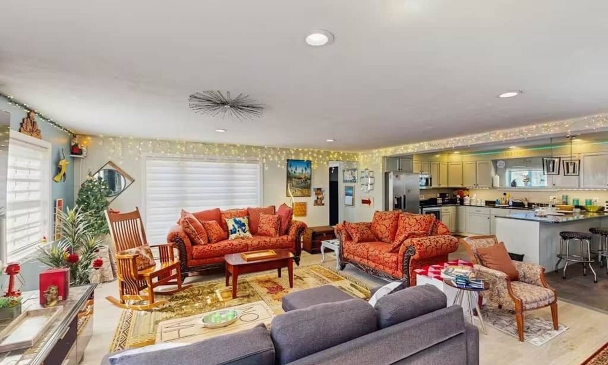 Pittsfield House | Pine Tree Trail Lodge