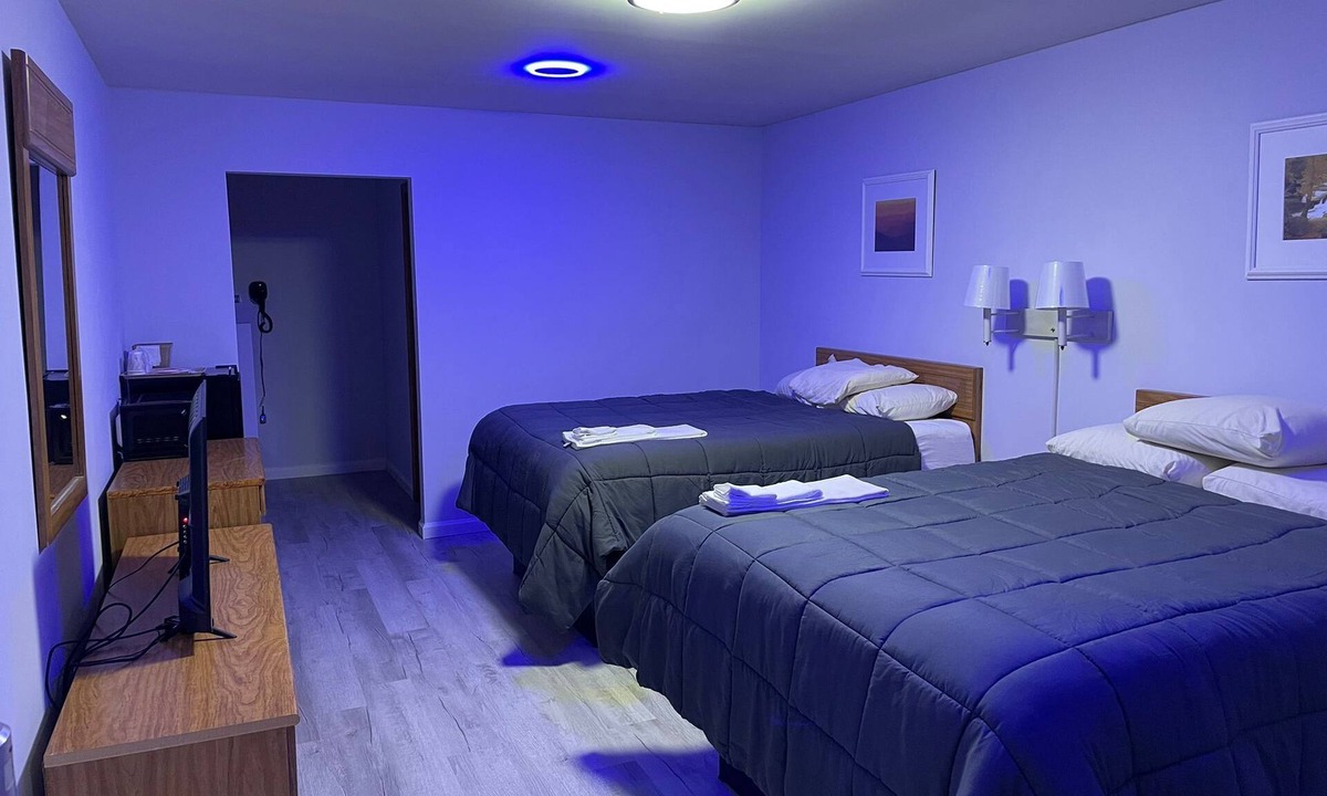 Spruce Pine Hotel | Pine Valley Motel
