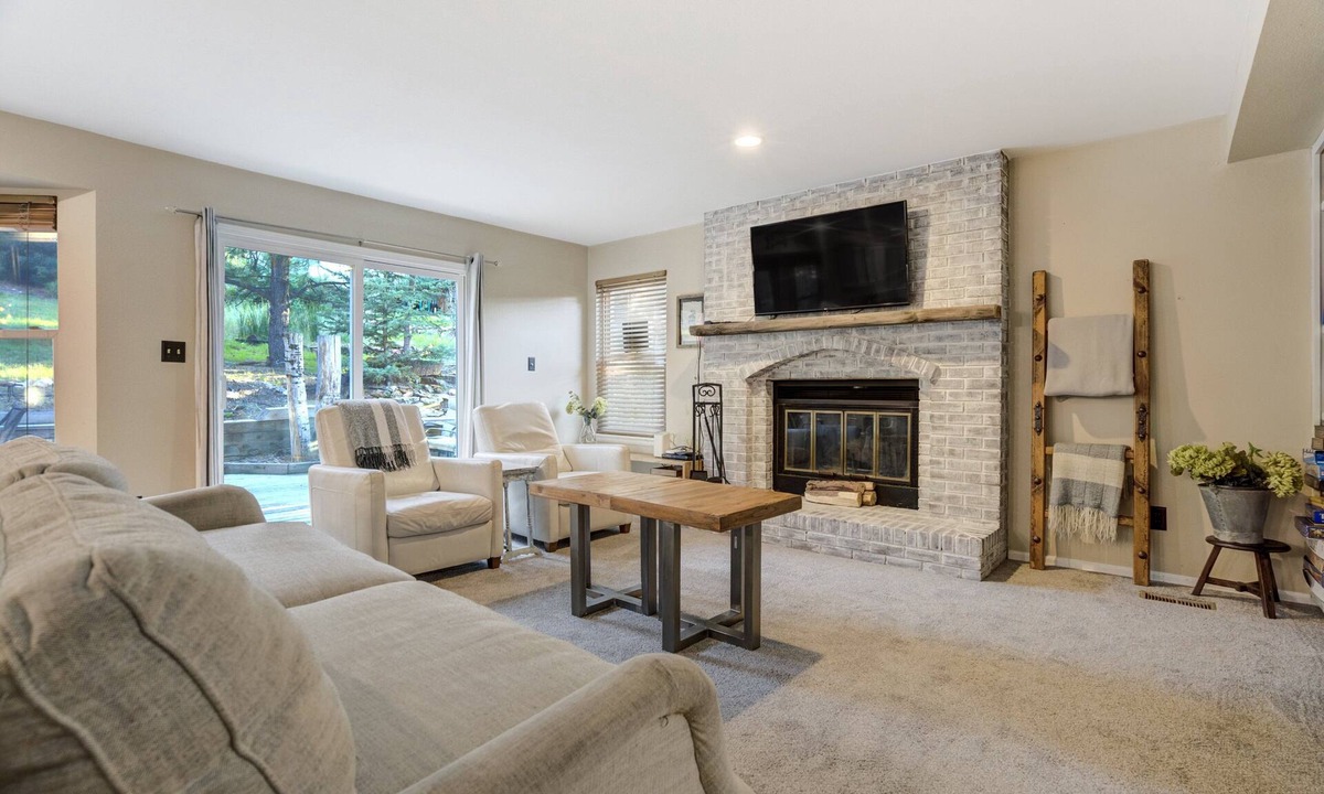 Northwest Colorado Springs House | Pinecliff Hideaway | Pet Friendly! Sleeps 12