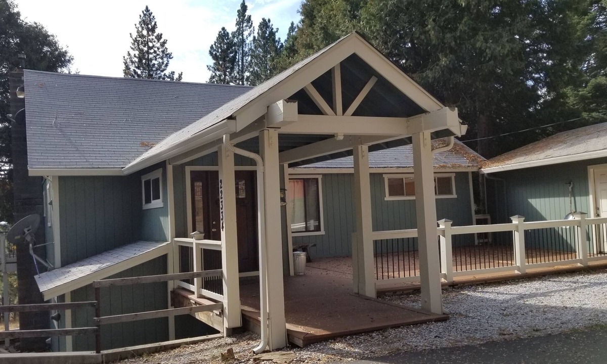 Long Barn Cabin | Pinecrestarearentals #18 Beautiful! 3rd night free till 6/20 Just Book 2nights.