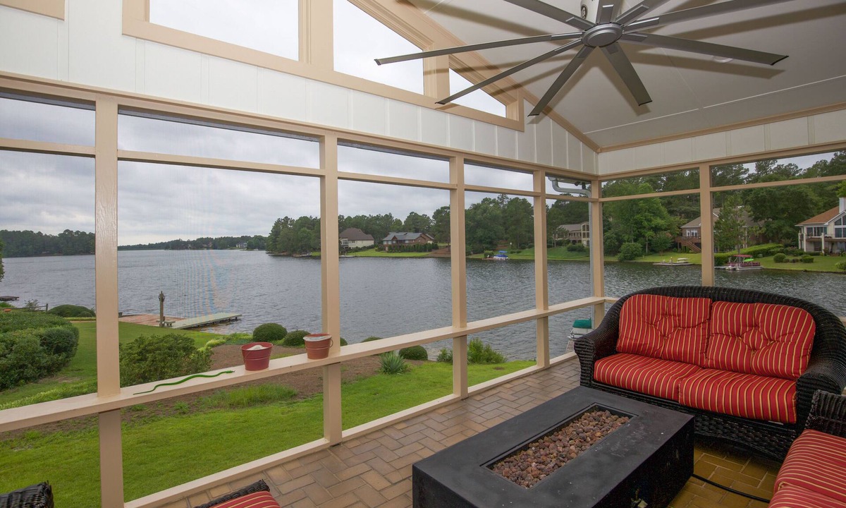 Pinehurst House | Pinehurst Lake House Retreat - Pinehurst Lake Front Property With a Pool