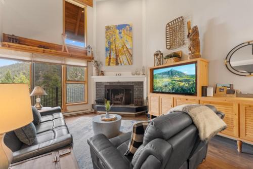 Keystone Apartment | Pines #2041 : 2