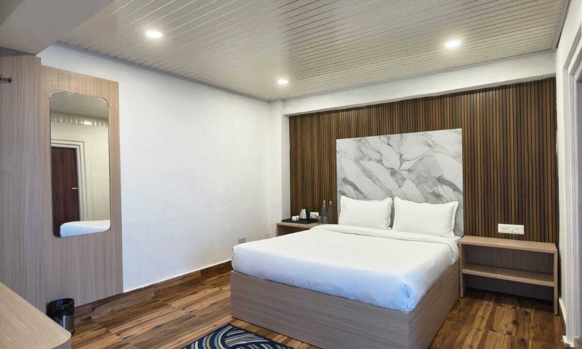 Darjeeling Hotel | PINEVIEW ESCAPES