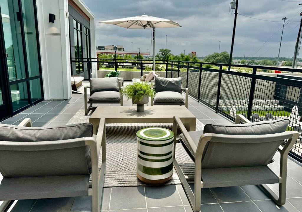 McNeil Apartment | Pink Couture
