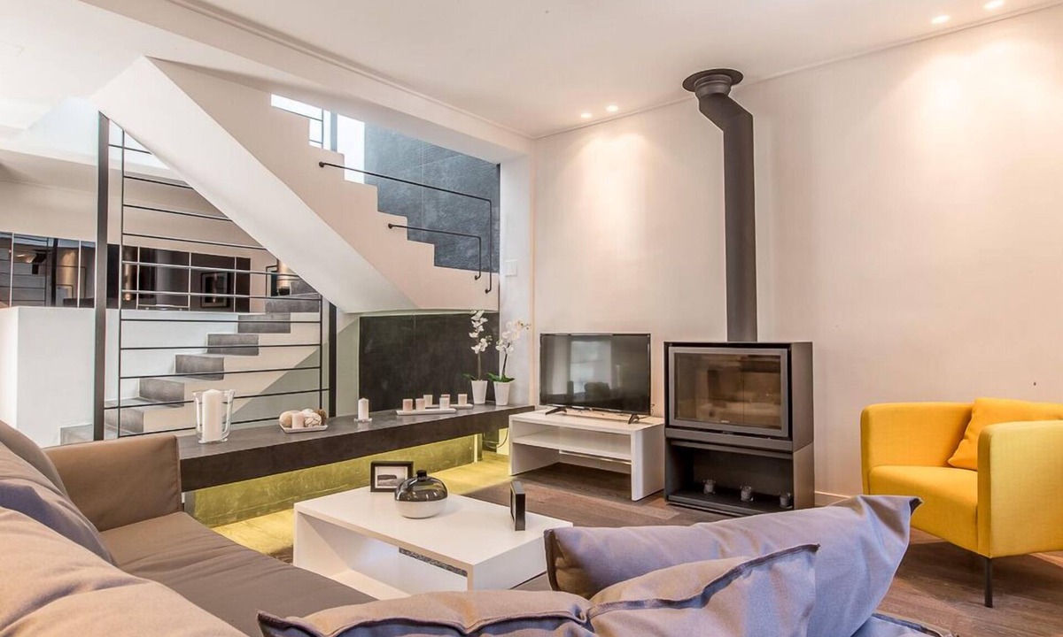 Kerameikos Hostel | Pink Mango Hostel