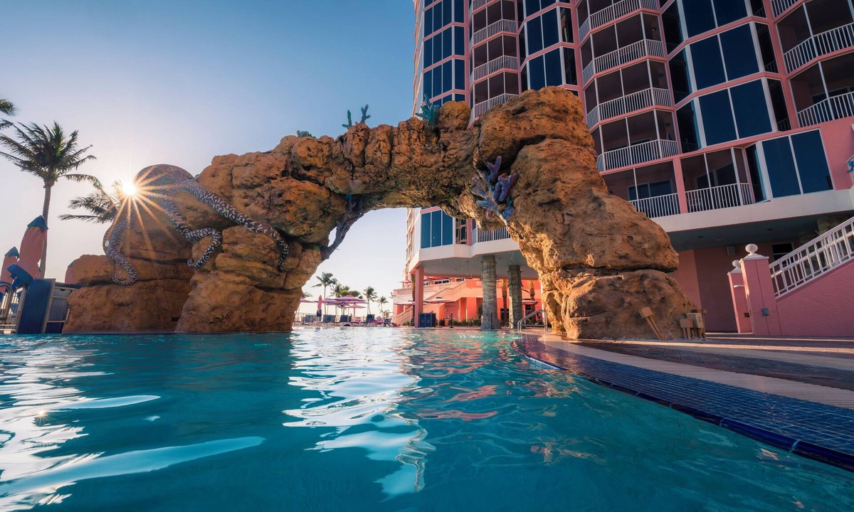 Fort Myers Beach Resort | Pink Shell Beach Resort and Marina