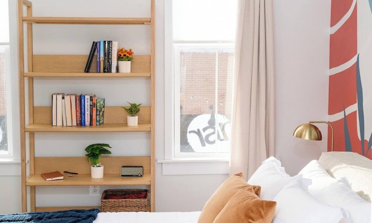Cambridge Apartment | Pint-Sized on Poplar - Contemporary Cambridge Apartment Across from RAR Brewing